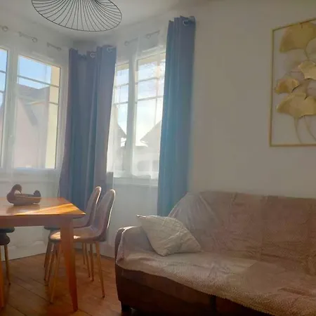 Apartament Proche Du Stade Omnisports Et A Pied Du *