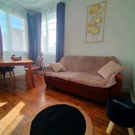 Proche Du Stade Omnisports Et A Pied Du Apartament *