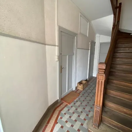 Proche Du Stade Omnisports Et A Pied Du Vichy