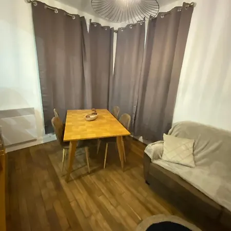 Proche Du Stade Omnisports Et A Pied Du