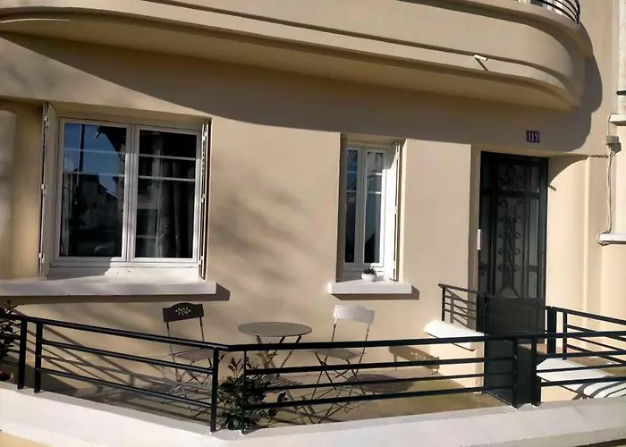 Proche Du Stade Omnisports Et A Pied Du