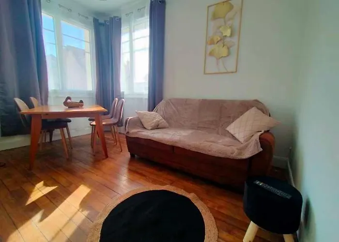 Proche Du Stade Omnisports Et A Pied Du Apartment *