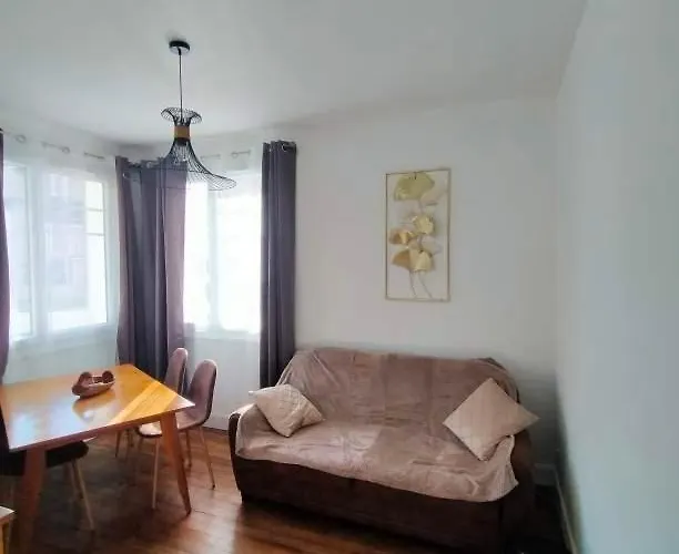 Proche Du Stade Omnisports Et A Pied Du *