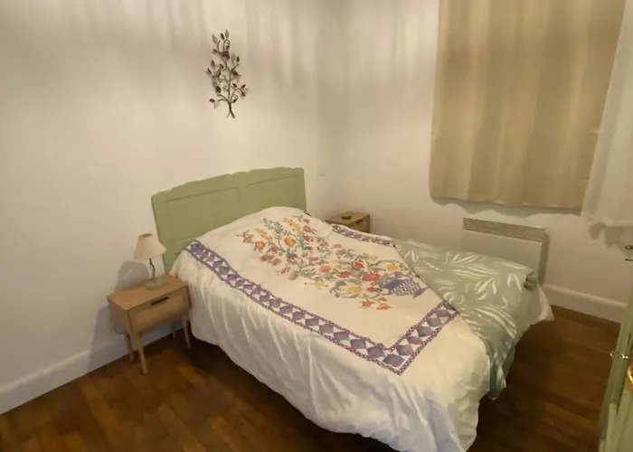 Lejlighed Proche Du Stade Omnisports Et A Pied Du *